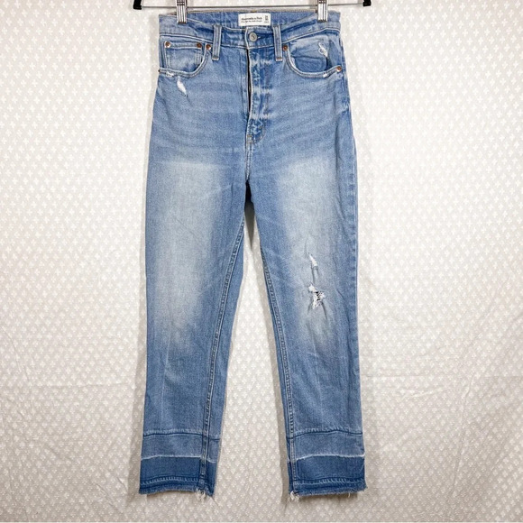 Abercrombie & Fitch Curve Love Ultra High Rise Ankle Straight Jeans - Picture 1 of 3
